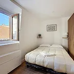 Studio coeur centre ville N4